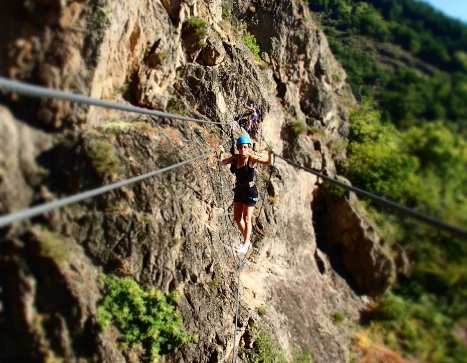 Partez à l'aventure dans les Gorges de l'Arèdeche avec Grimpéo